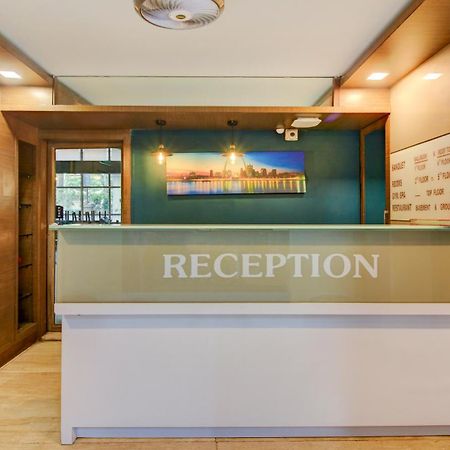 Hotel Aura - Near Malad Link Road 고라이 외부 사진