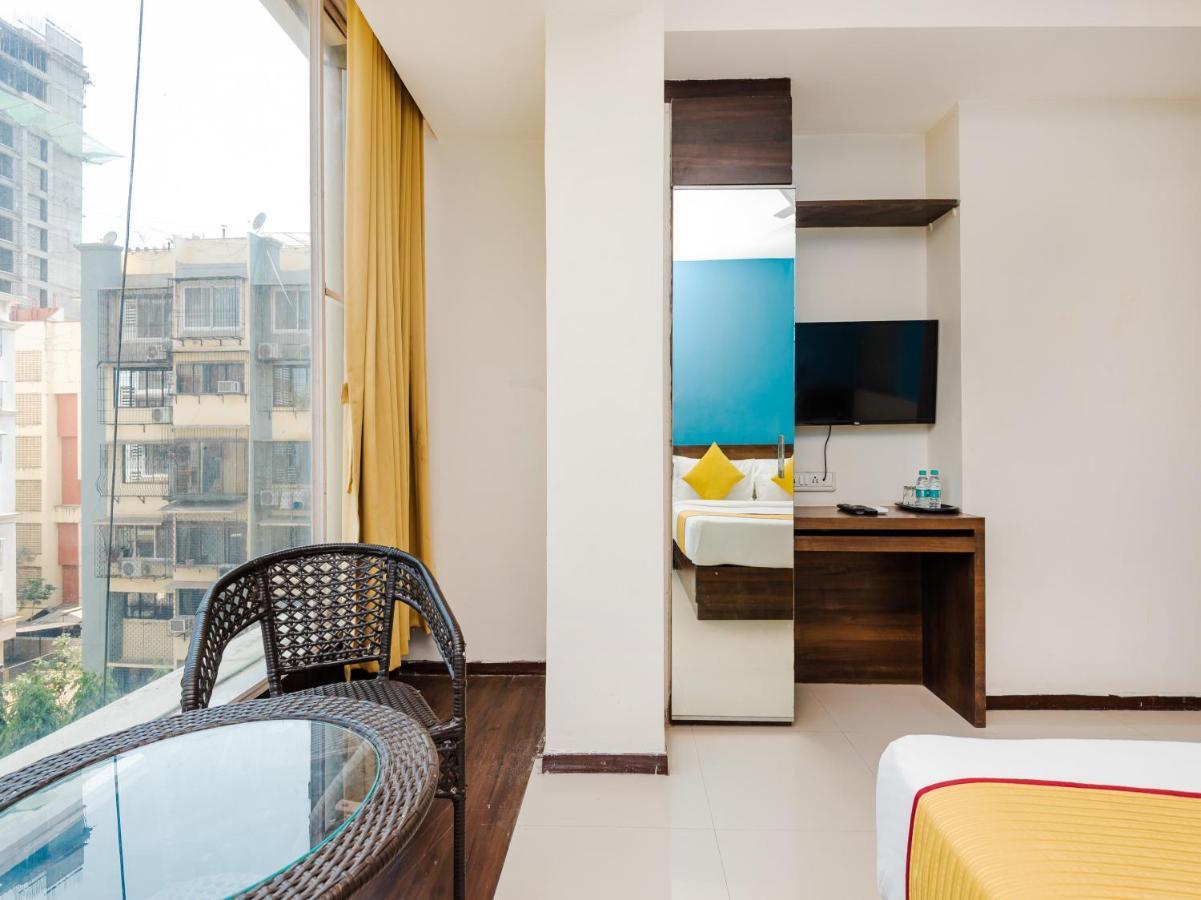 Hotel Aura - Near Malad Link Road 고라이 외부 사진