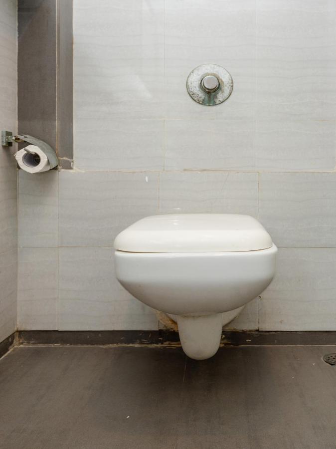 Hotel Aura - Near Malad Link Road 고라이 외부 사진
